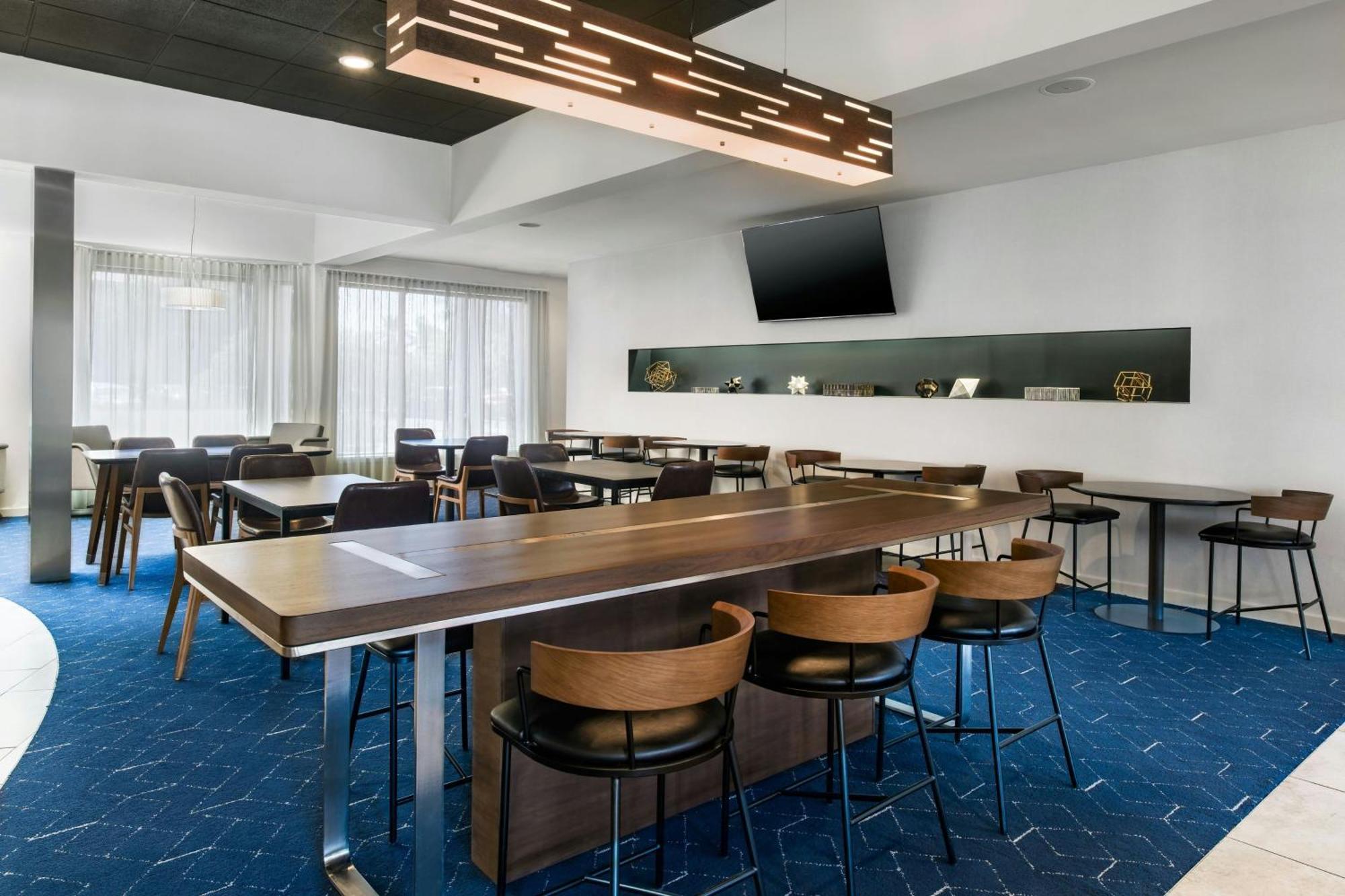 Courtyard By Marriott Phoenix Airport Buitenkant foto