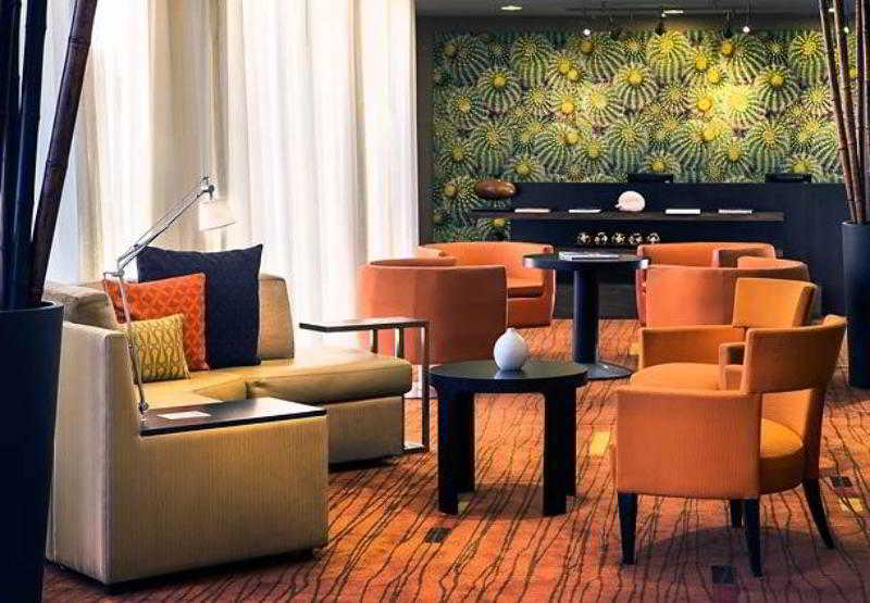 Courtyard By Marriott Phoenix Airport Buitenkant foto